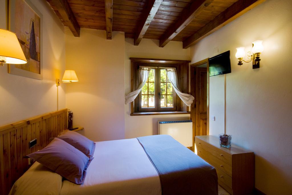 El Bouquet Hotell Pla de l'Ermita Rum bild