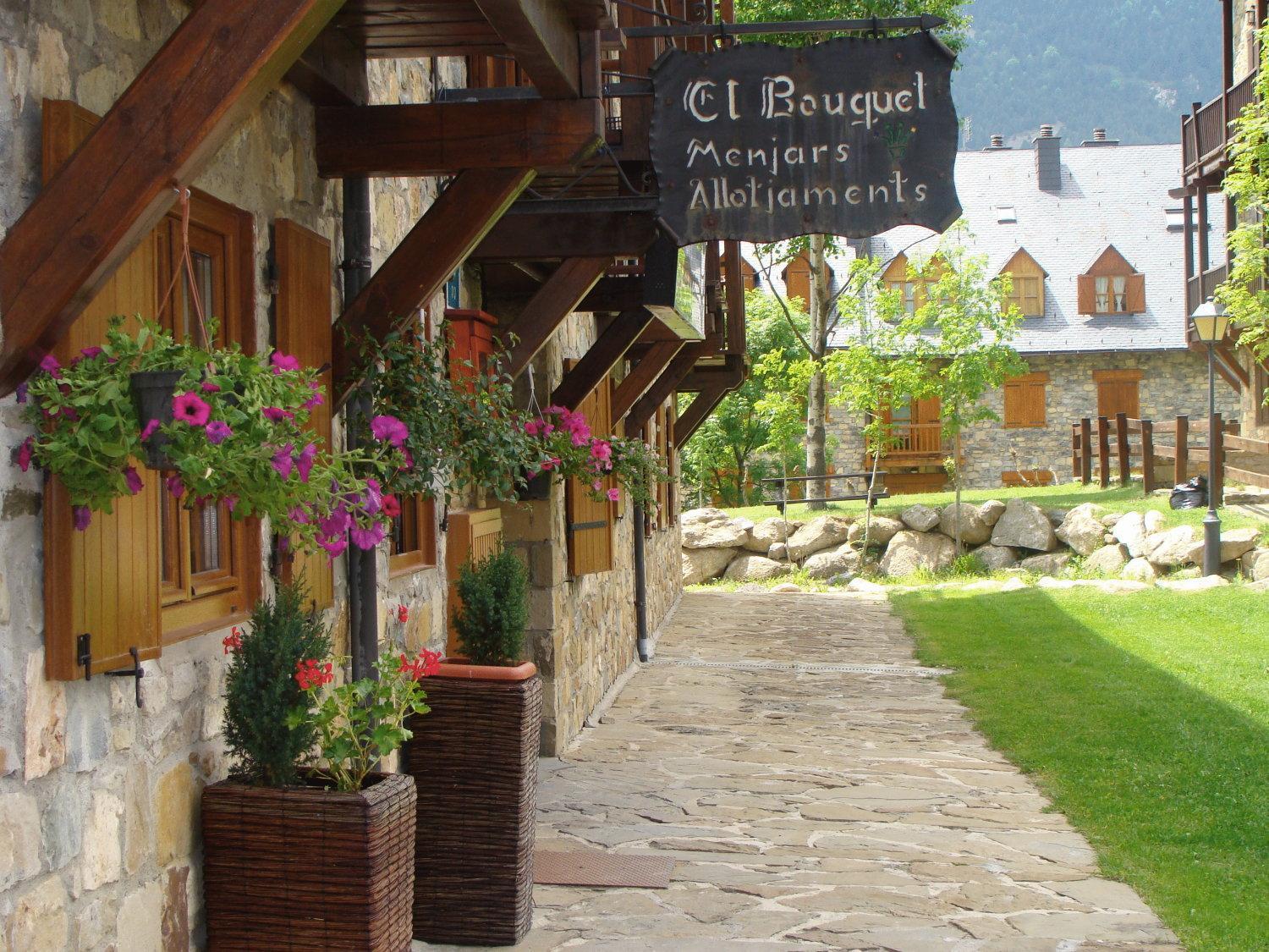 El Bouquet Hotell Pla de l'Ermita Exteriör bild
