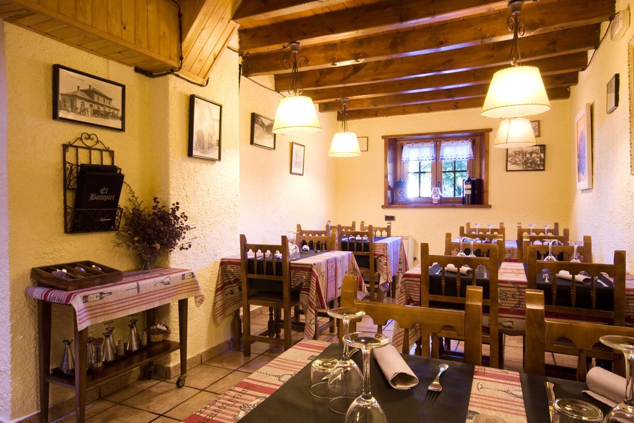 El Bouquet Hotell Pla de l'Ermita Exteriör bild